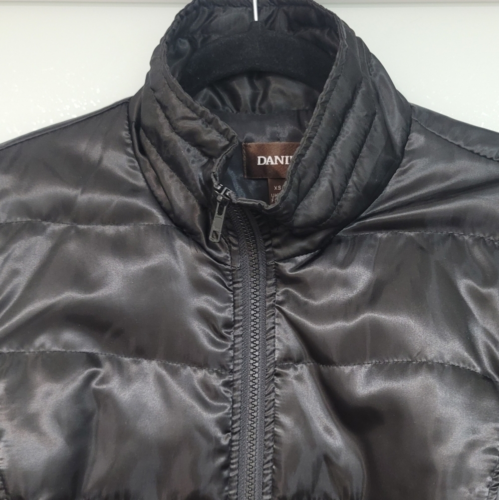 Danier Light Jacket - Picture 5 of 14